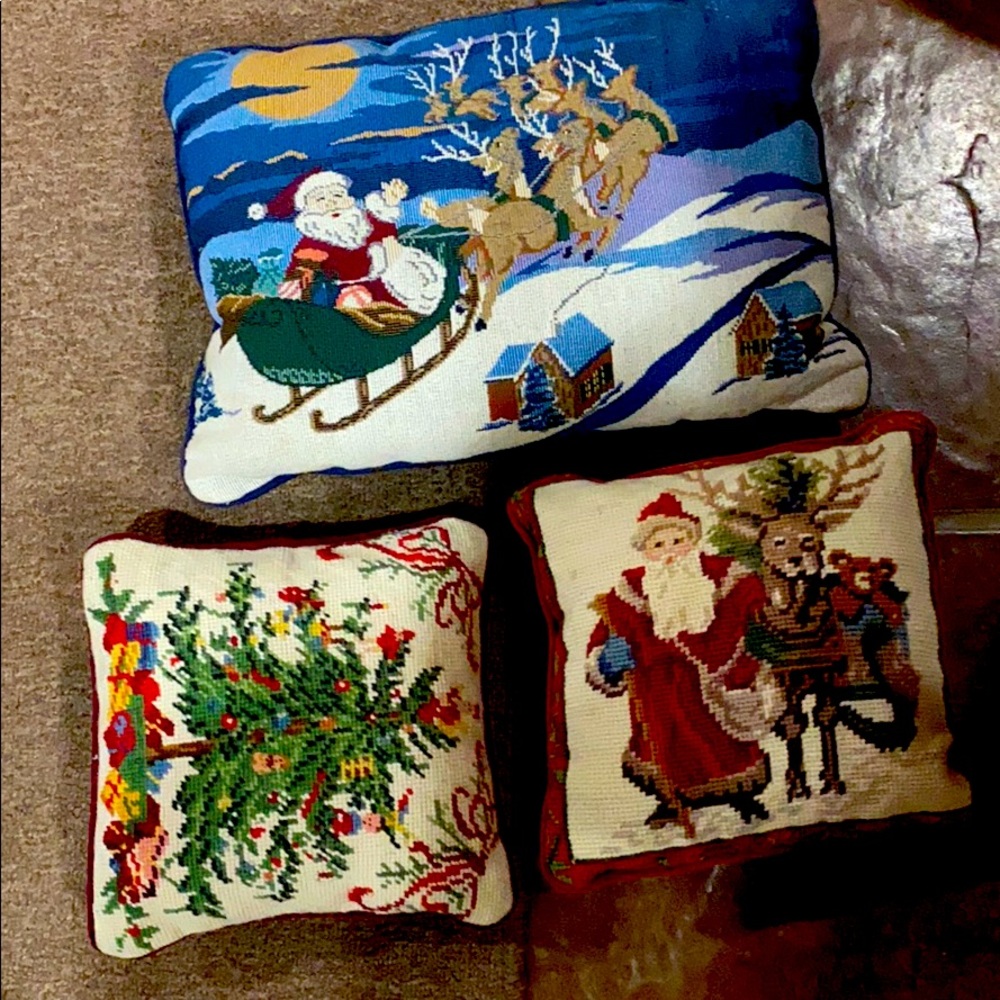 3 decor pillows